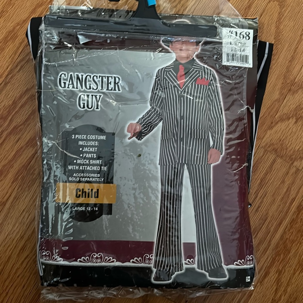 Child’s Gangster Guy Halloween costume